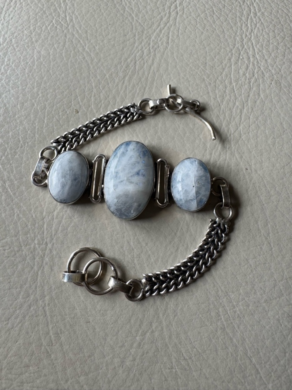 Moonstone cabochon 3 gemstone 8” toggle bracelet marked 925 sterling silver